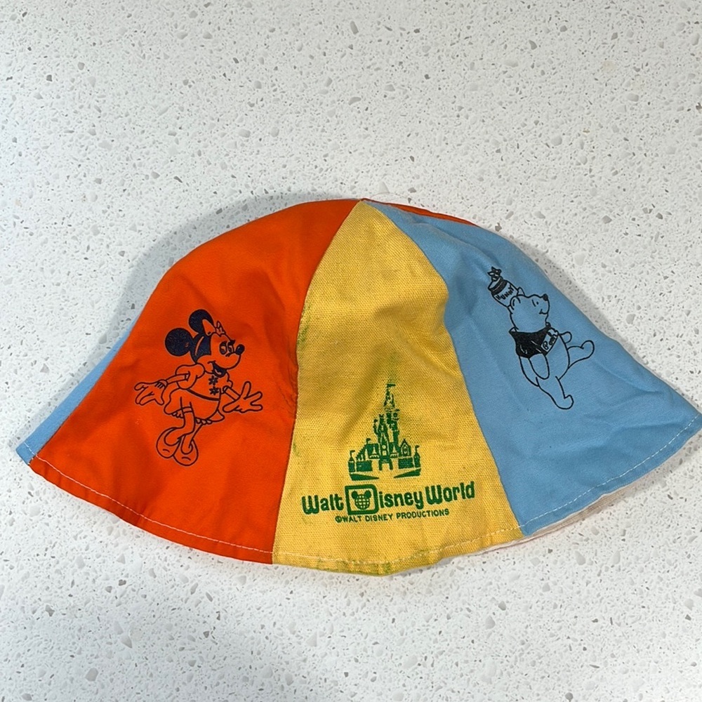 VINTAGE Walt Disney World Bucket Hat
